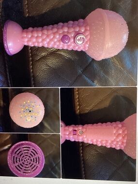 Trolls World Pink Glitter Kids Microphone Music Flashing Lights Toy Poppy